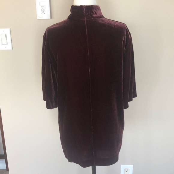 Theory Slit Collar V Neck Top in Dark Currant - Picture 3 of 3